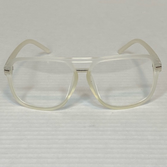 NYS COLLECTION Iconic Aviator Style Glasses with lightweight clear frames. UV400 - Picture 2 of 6